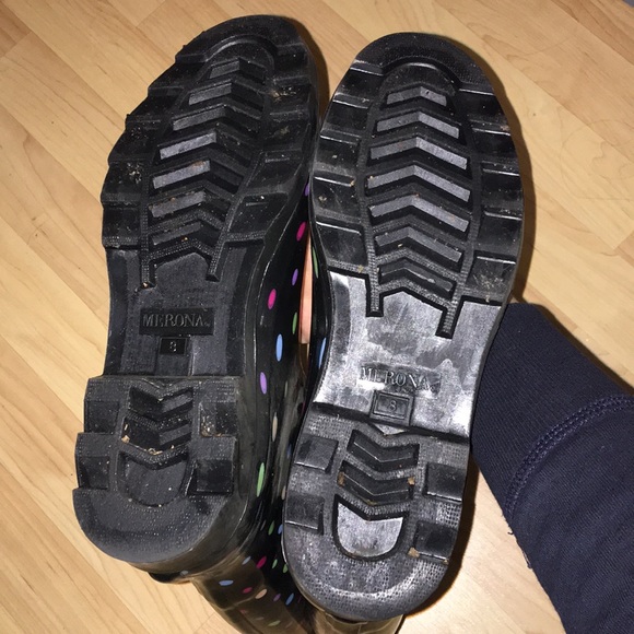 Rain boots - Picture 5 of 7